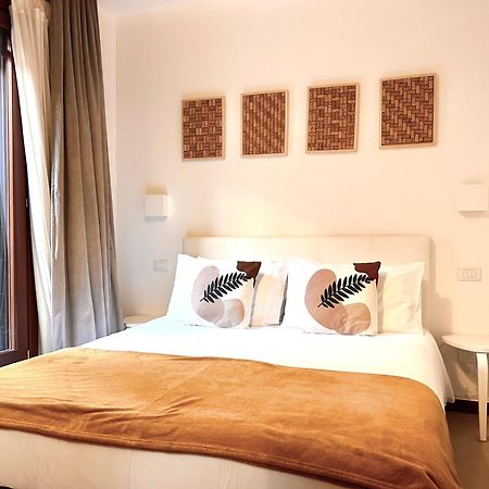 Central Flat Romantic Domus Remedio 威尼斯 外观 照片