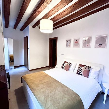 Central Flat Romantic Domus Remedio 威尼斯 外观 照片
