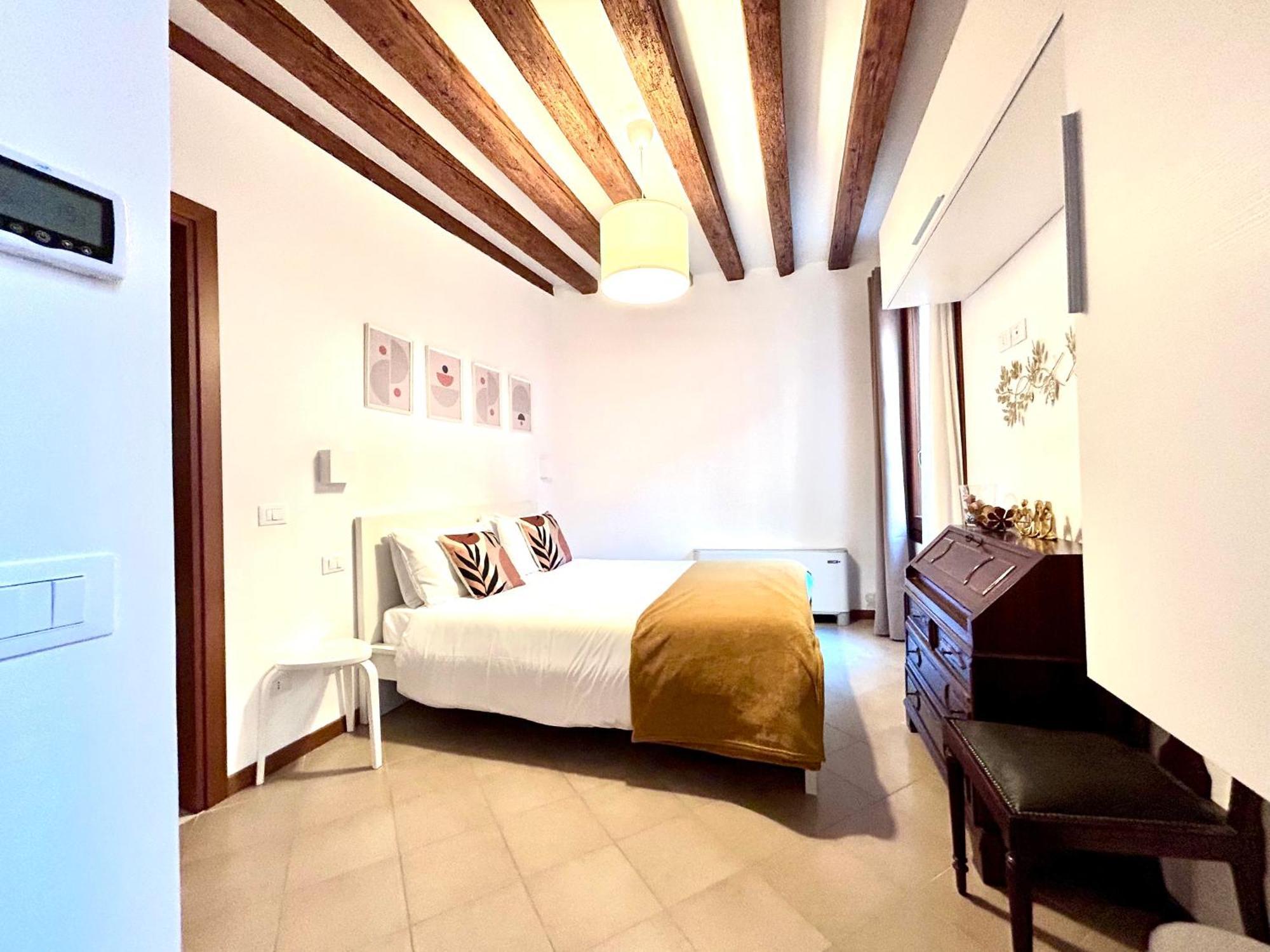 Central Flat Romantic Domus Remedio 威尼斯 外观 照片